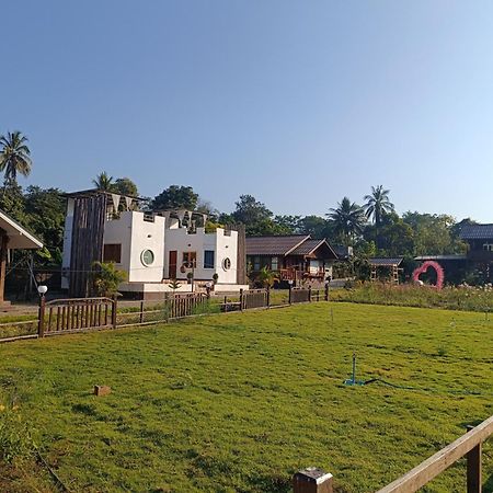 ม่วนใจ๋ปันสุข โฮมสเตย์แอนคาเฟ่ Muanjai Punsuk Homestay And Cafe Chom Thong Bagian luar foto