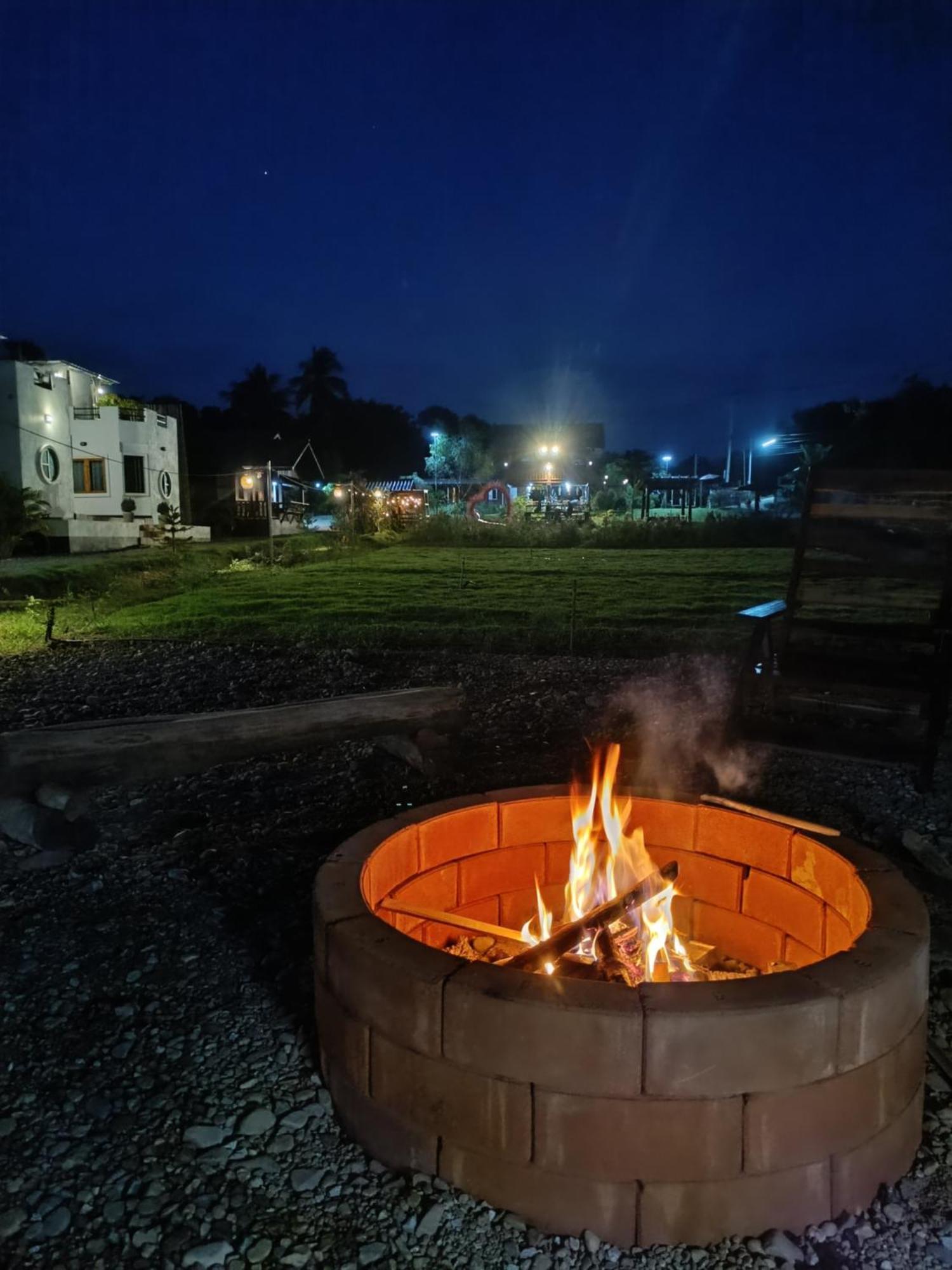ม่วนใจ๋ปันสุข โฮมสเตย์แอนคาเฟ่ Muanjai Punsuk Homestay And Cafe Chom Thong Bagian luar foto