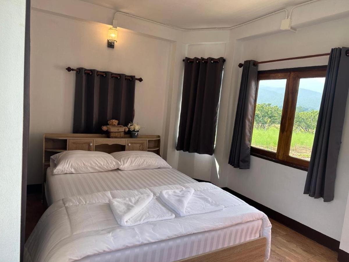 ม่วนใจ๋ปันสุข โฮมสเตย์แอนคาเฟ่ Muanjai Punsuk Homestay And Cafe Chom Thong Bagian luar foto