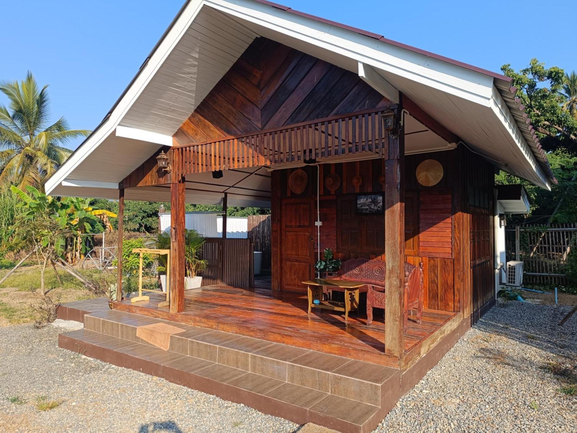 ม่วนใจ๋ปันสุข โฮมสเตย์แอนคาเฟ่ Muanjai Punsuk Homestay And Cafe Chom Thong Bagian luar foto